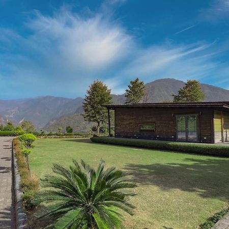 Saffronstays Paradise Pines, Dehradun - Cliff Villa With Valley & Forest Views Eksteriør bilde