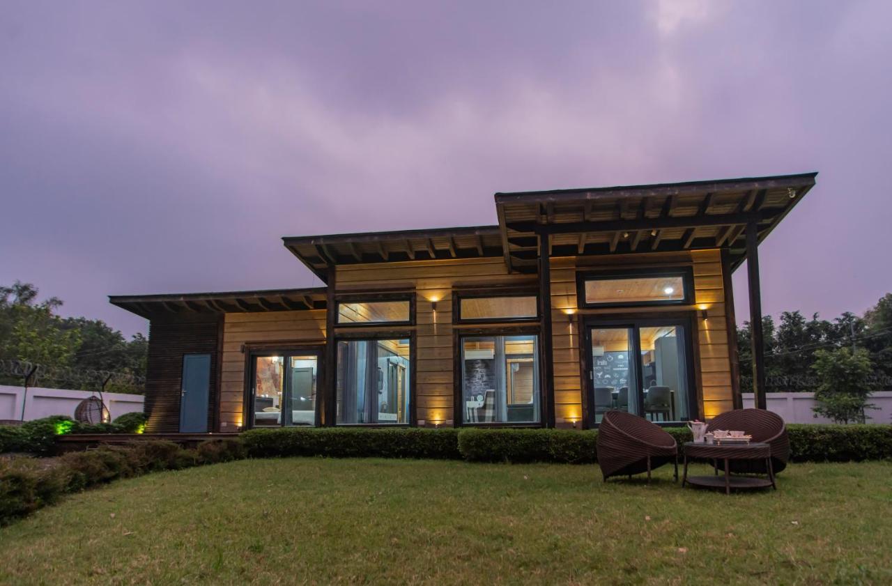 Saffronstays Paradise Pines, Dehradun - Cliff Villa With Valley & Forest Views Eksteriør bilde